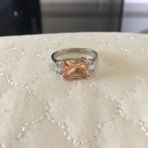 Beautiful ring - colored and faux diamond stones